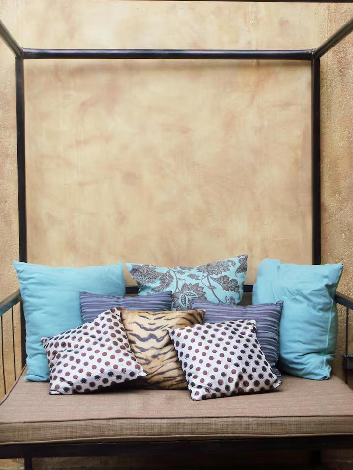One32 Guesthouse Bejeweled Kingston Bagian luar foto